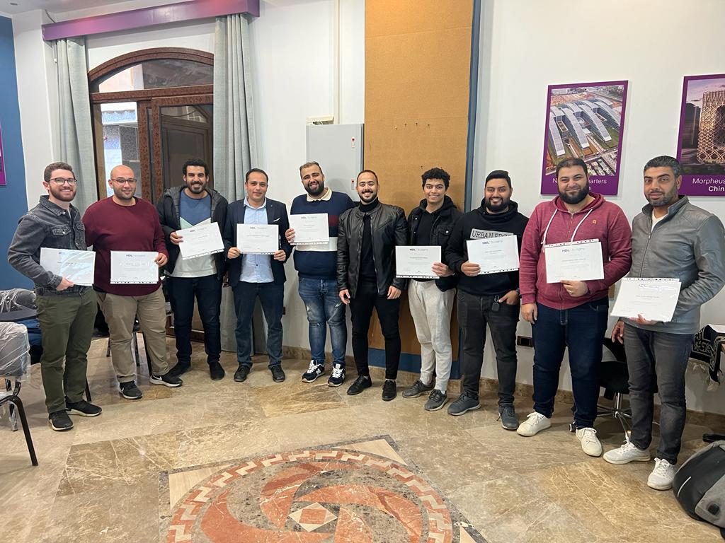 HDL Buspro Basic certificates handed to the graduates
